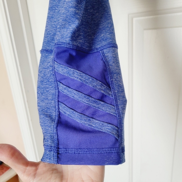 Scorpio Sol Capri Workout Leggings with Phone Pocket - Picture 3 of 6